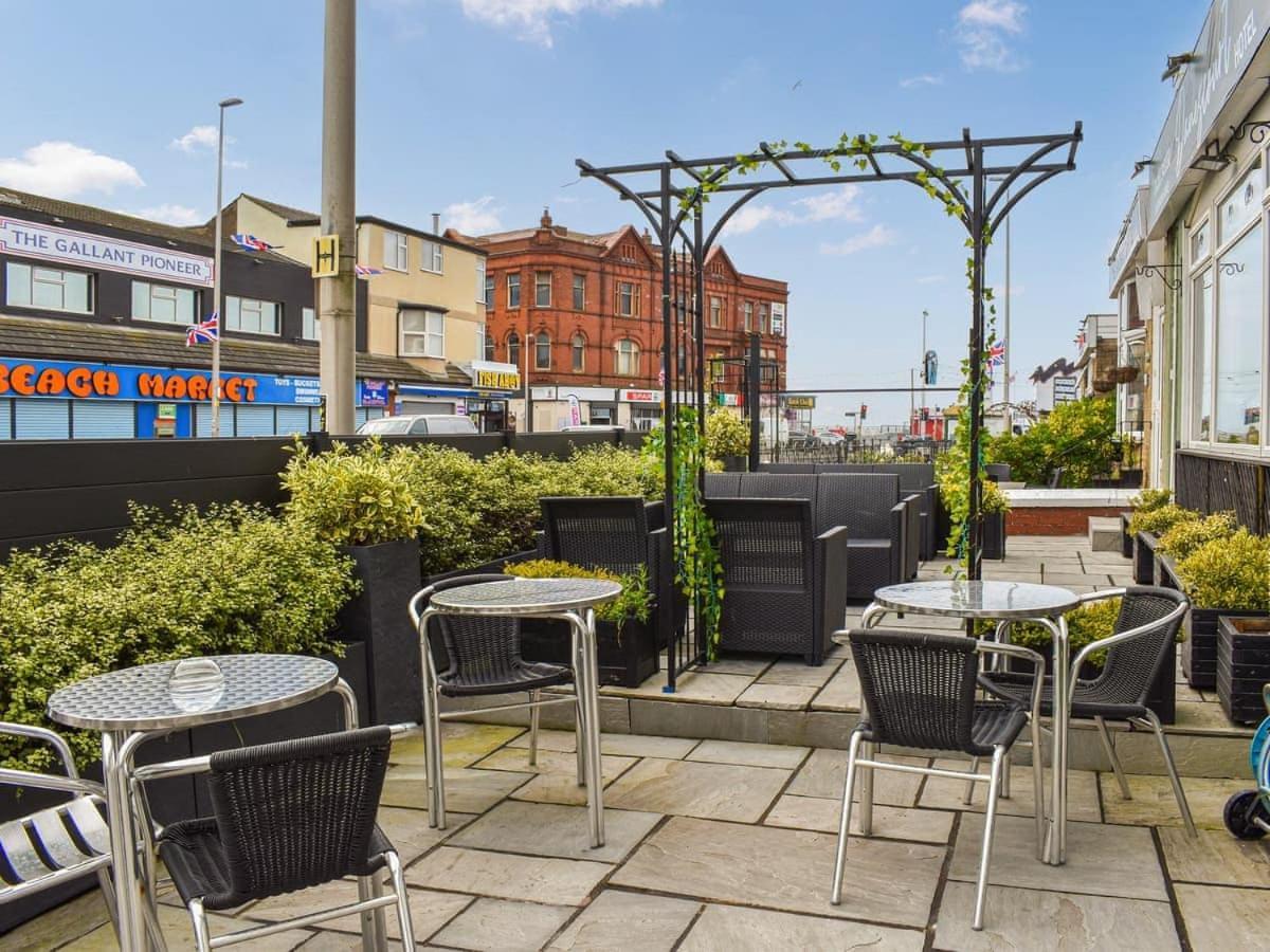 The Danescourt Otel Blackpool Dış mekan fotoğraf